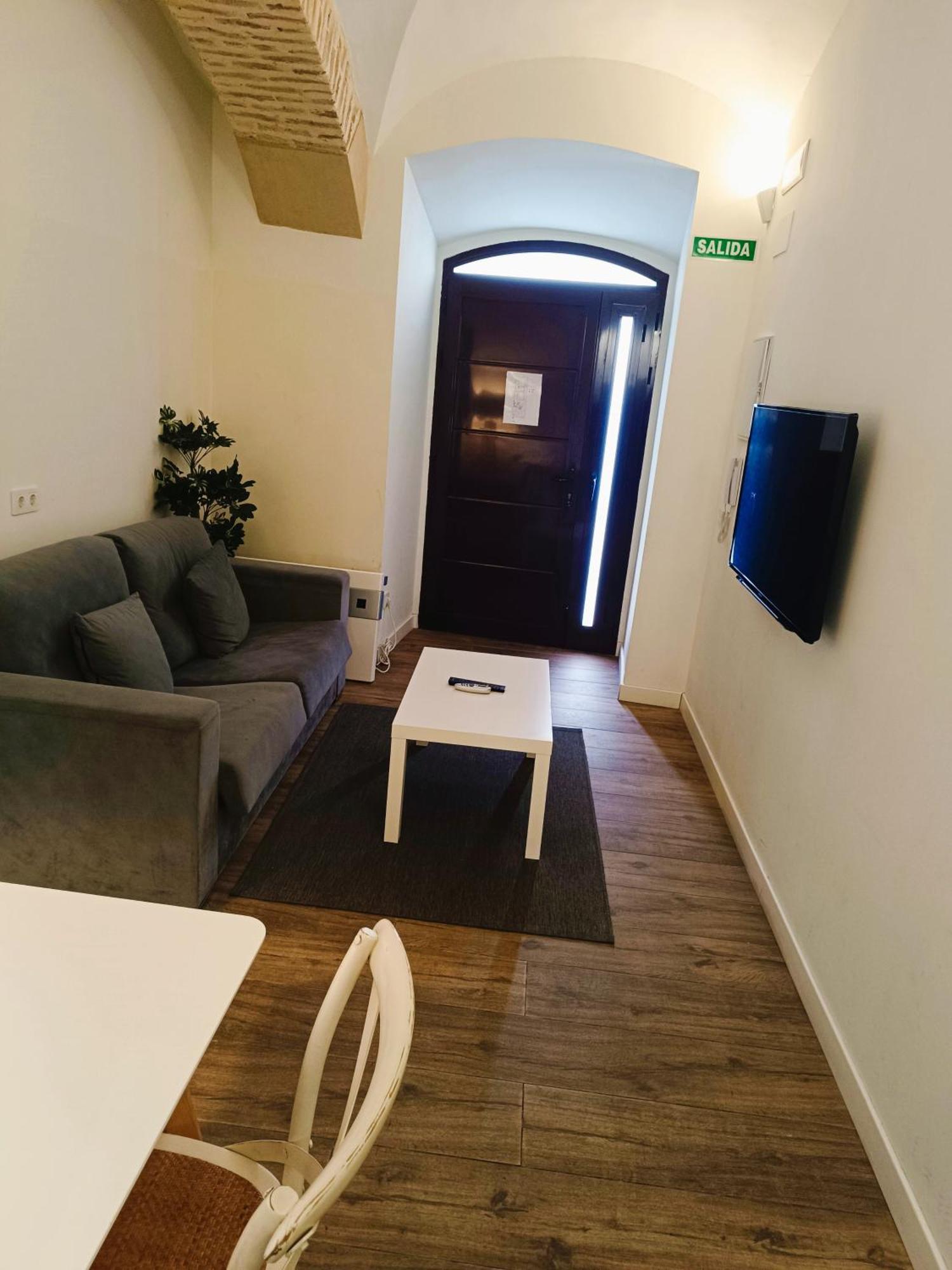 Apartamentos Al-Qazeres Luxury La Concepcion Касерес Экстерьер фото
