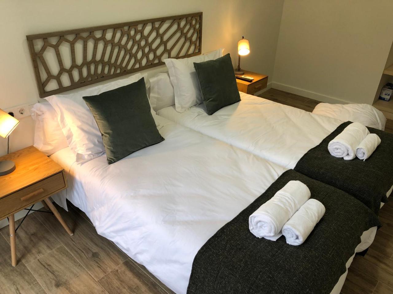 Apartamentos Al-Qazeres Luxury La Concepcion Касерес Экстерьер фото