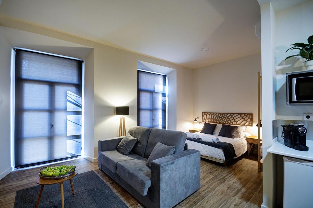 Apartamentos Al-Qazeres Luxury La Concepcion Касерес Экстерьер фото