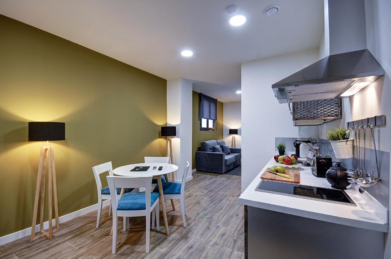 Apartamentos Al-Qazeres Luxury La Concepcion Касерес Экстерьер фото