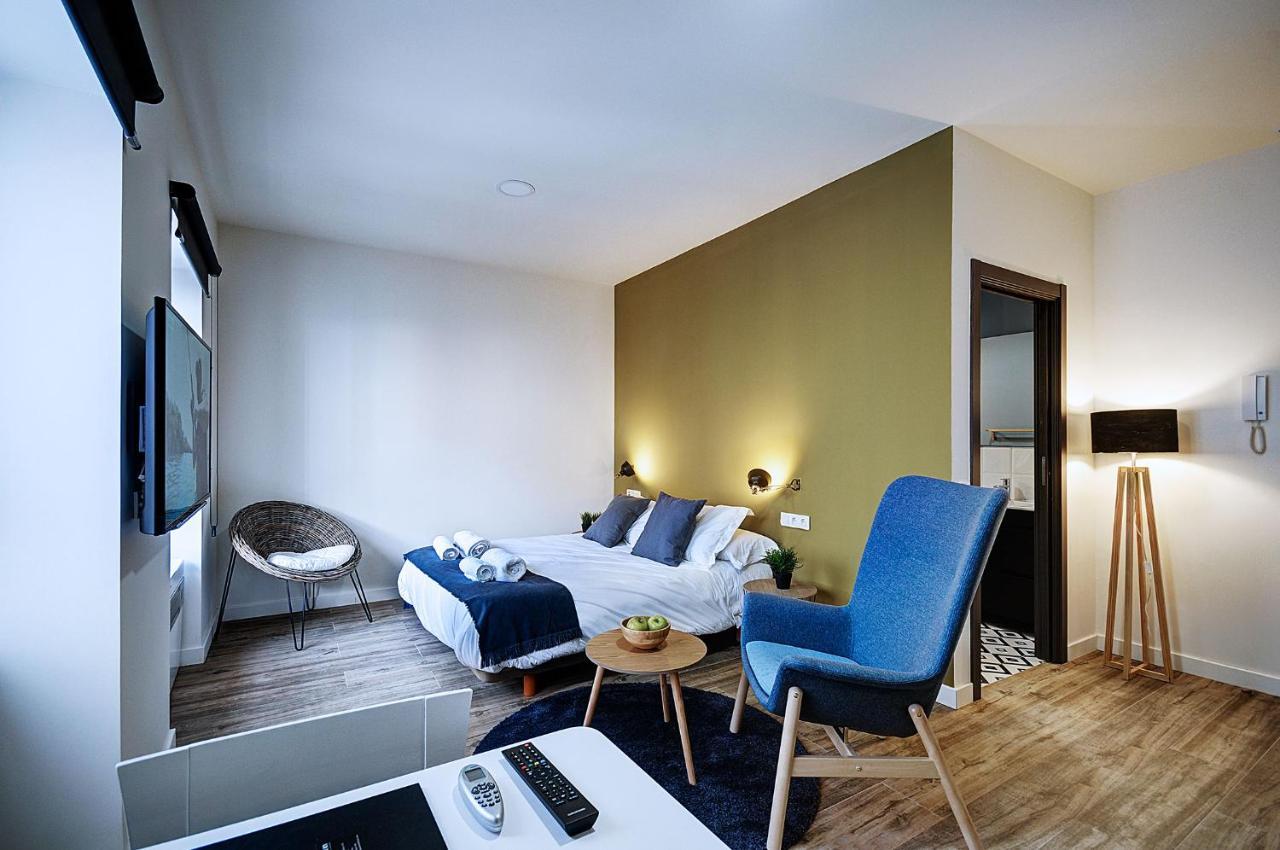 Apartamentos Al-Qazeres Luxury La Concepcion Касерес Экстерьер фото